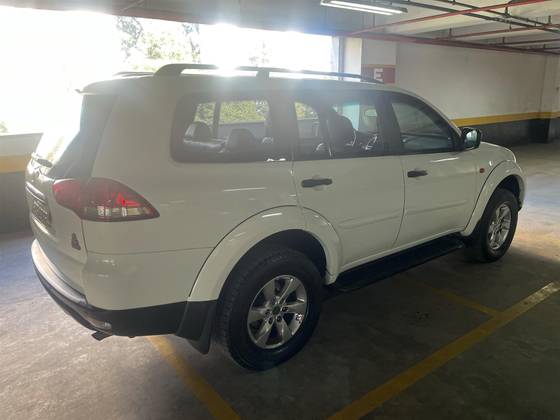 MITSUBISHI PAJERO DAKAR 3.2 4X4 16V TURBO INTERCOOLER DIESEL 4P AUTOMÁTICO MITSUBISHI PAJERO DAKAR 3.2 4X4 16V TURBO INTERCOOLER DIESEL 4P AUTOMÁTICO